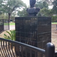 Bust of Simón Bolívar at Lake Eola