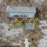 Headstone of the Infant Son of G. L and M. E. McGwigan at Viking Cemetery